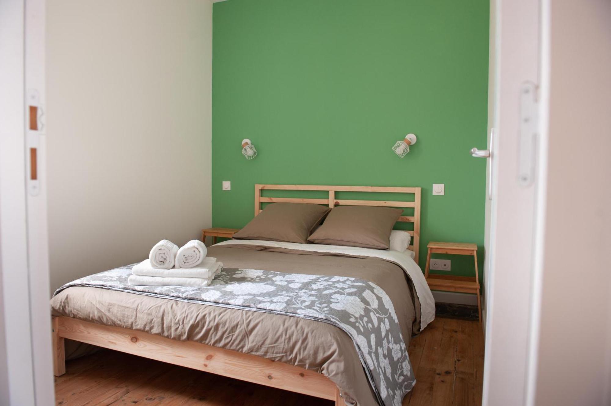 Immeuble De 3 Appartements Avec Cour Interieure Брест Экстерьер фото