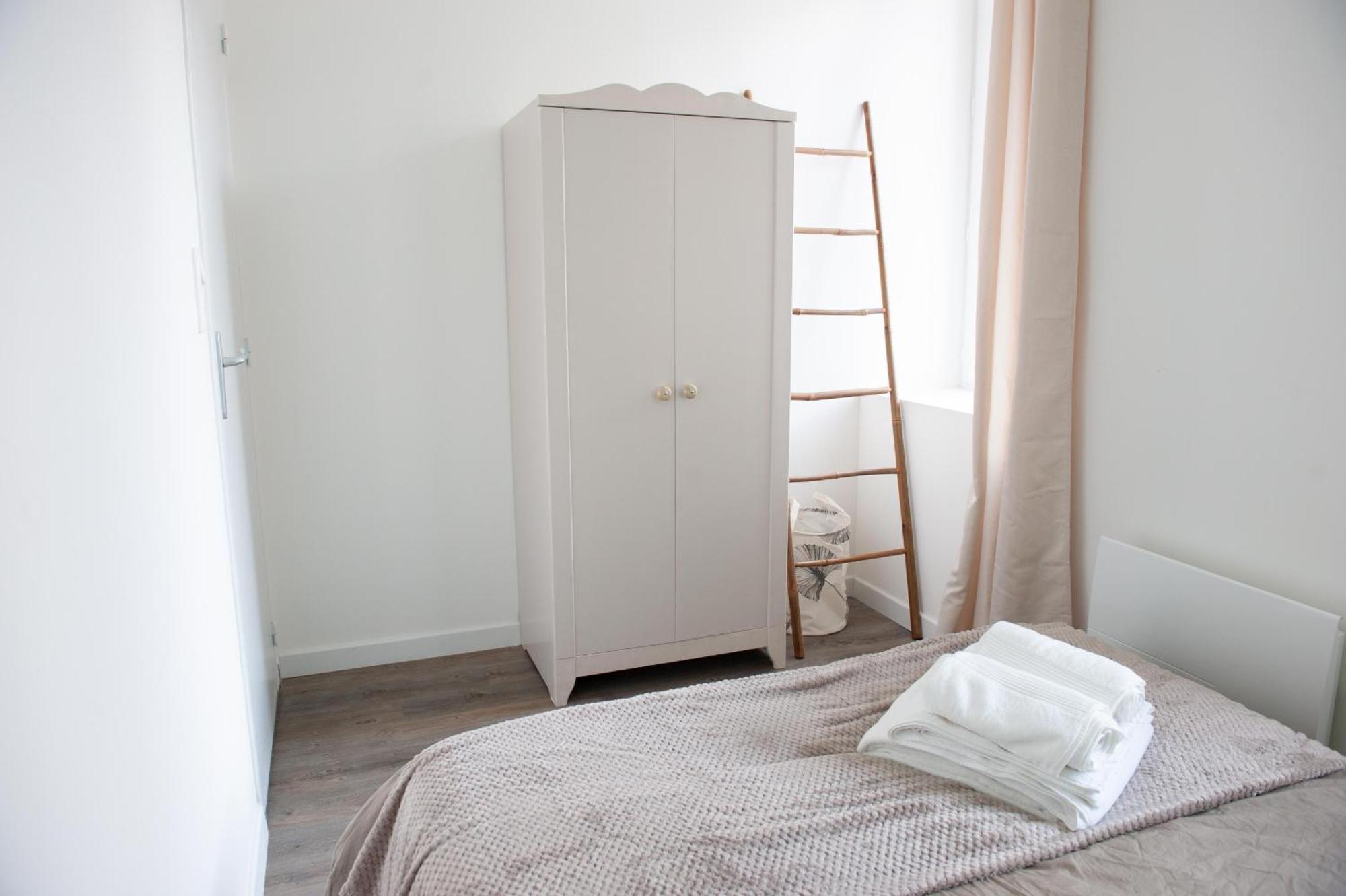 Immeuble De 3 Appartements Avec Cour Interieure Брест Номер фото